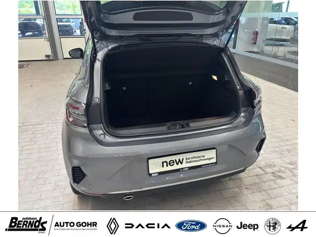 Renault Clio view 6
