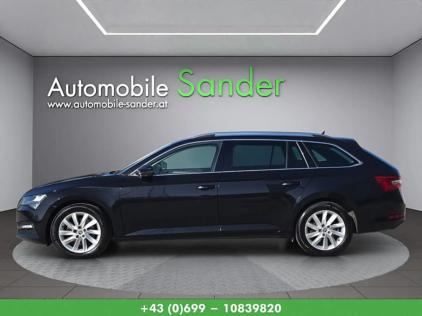 Skoda Superb Kombi TDI "Ambition" DSG *AHK/1.BESITZ* Schwarz - 2