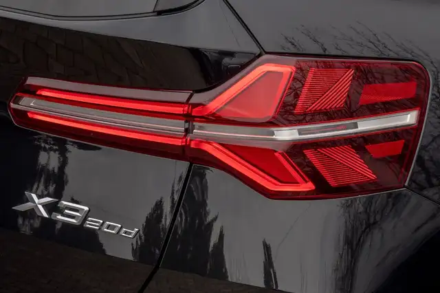 BMW X3 view 7