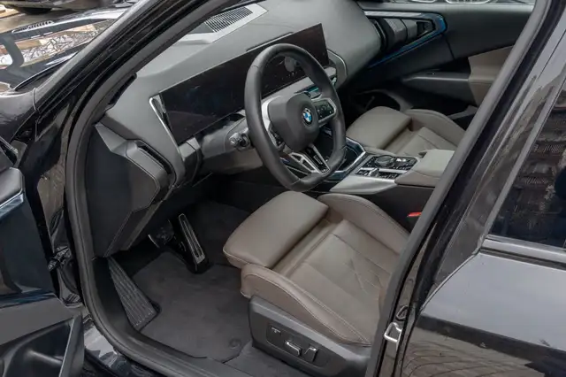BMW X3 view 11