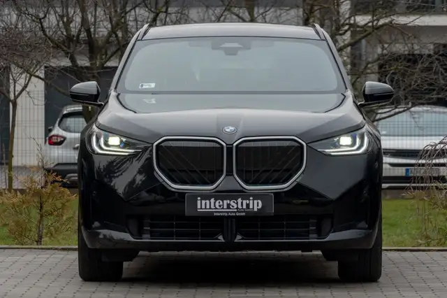 BMW X3 view 2