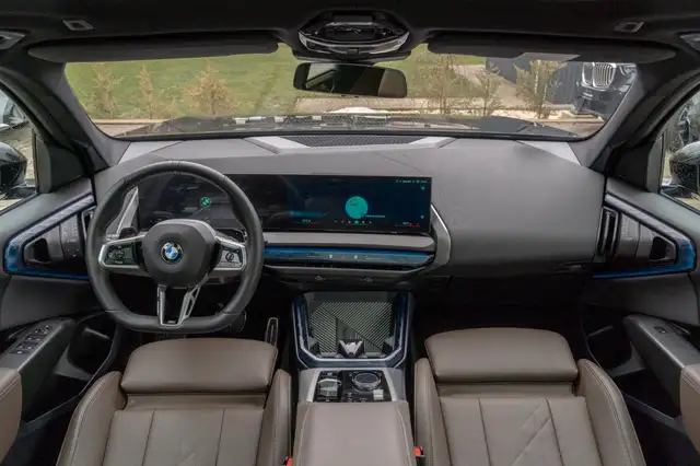 BMW X3 view 13