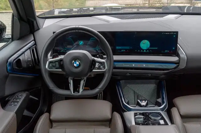 BMW X3 view 14