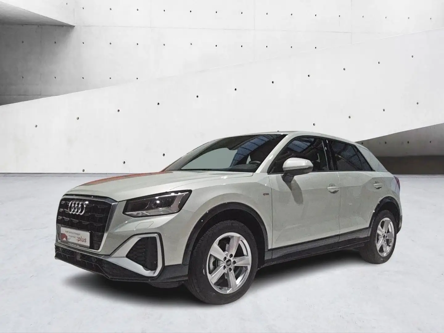 Audi Q2 S-Line 35TFSI AHK LED LEDER NAVI VIRT 5J.GAR. Silber - 2