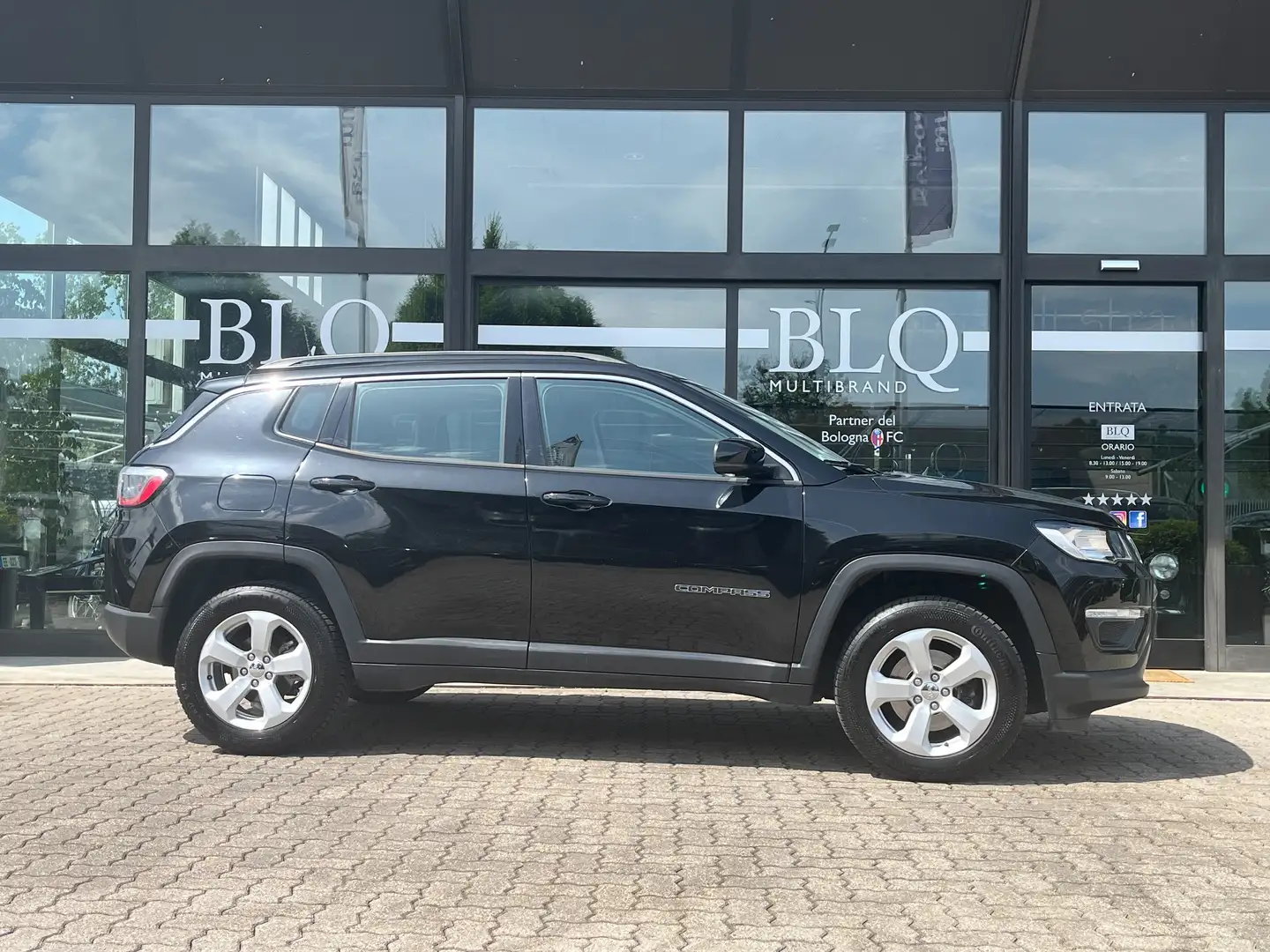 Jeep Compass 2.0 mjt Longitude 4wd 140cv auto Noir - 1