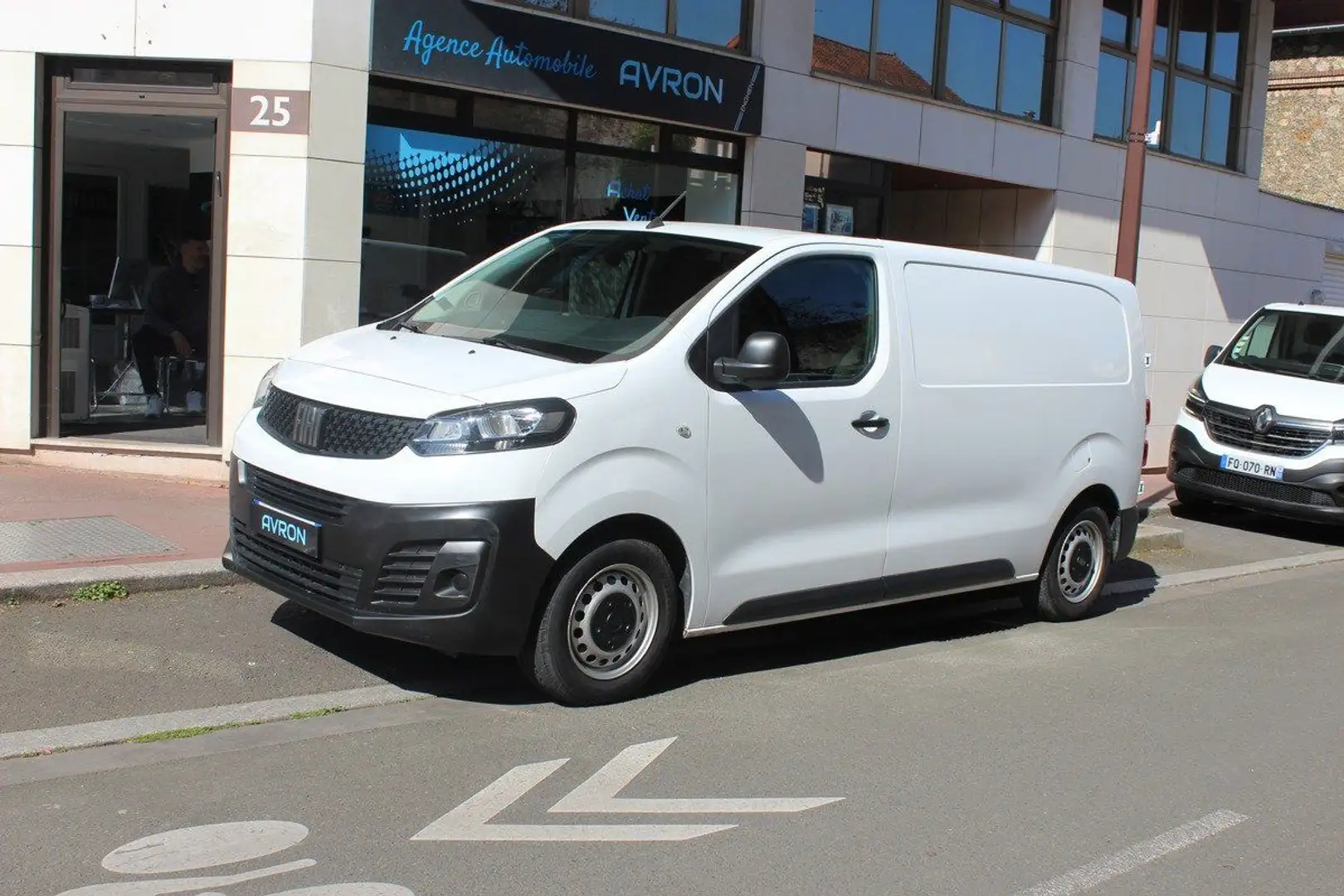 Fiat Scudo III FOURGON 1.5 MULTIJET 120 STANDARD BUSINESS Blanc - 1