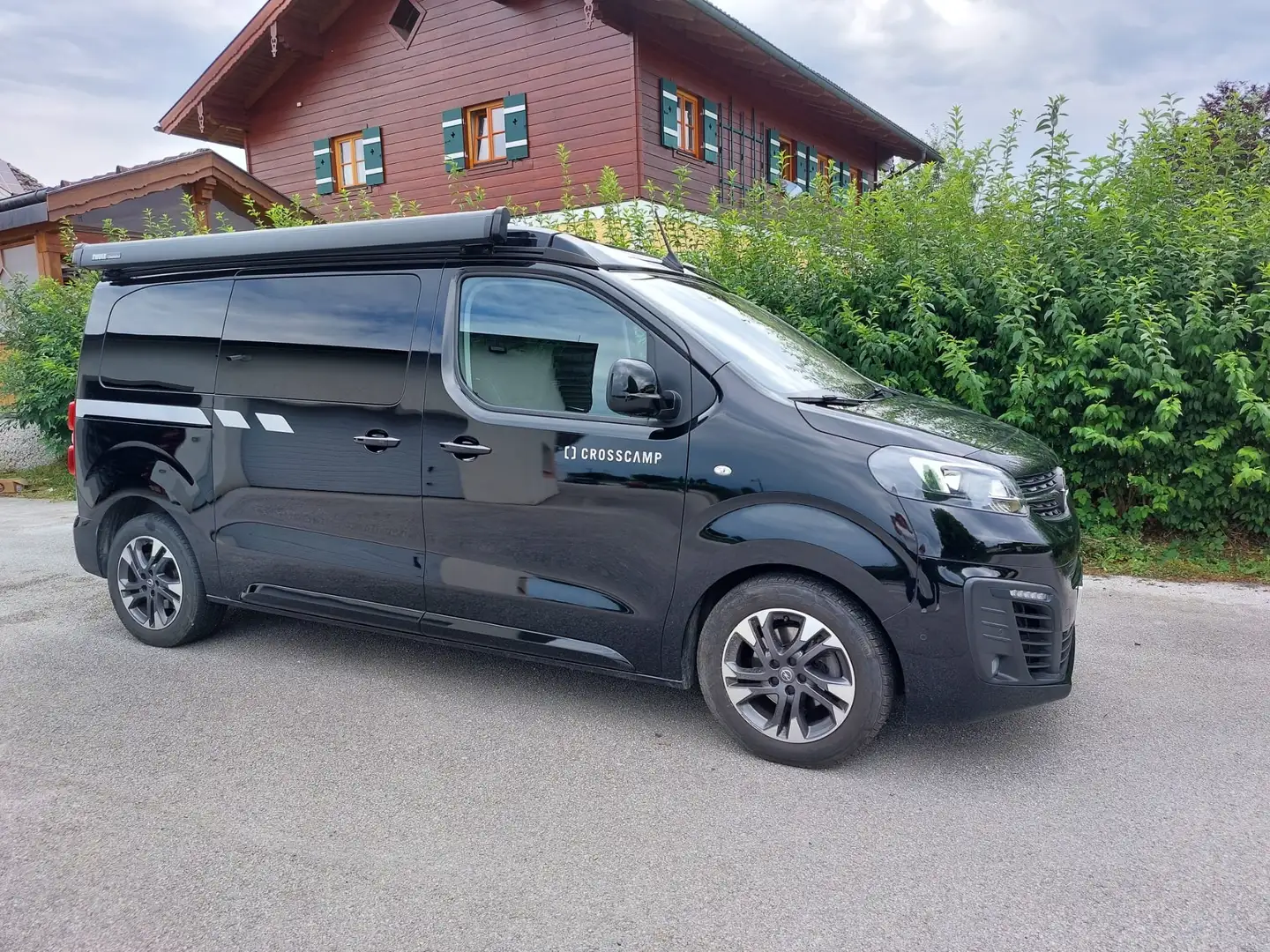 Opel Zafira Life Crosscamp Noir - 1