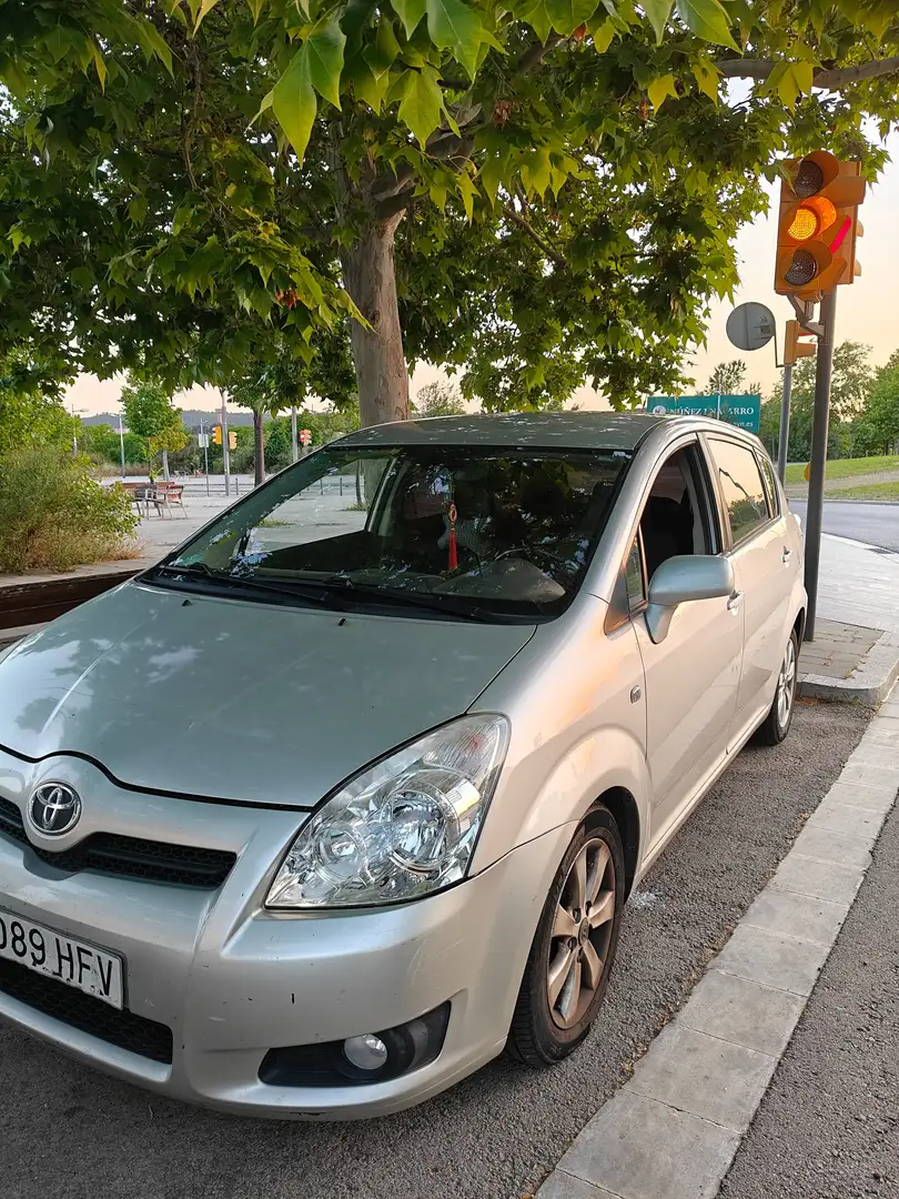 Toyota Corolla Verso Corolla Verso 2.2D4D Luna Luna Gris - 2