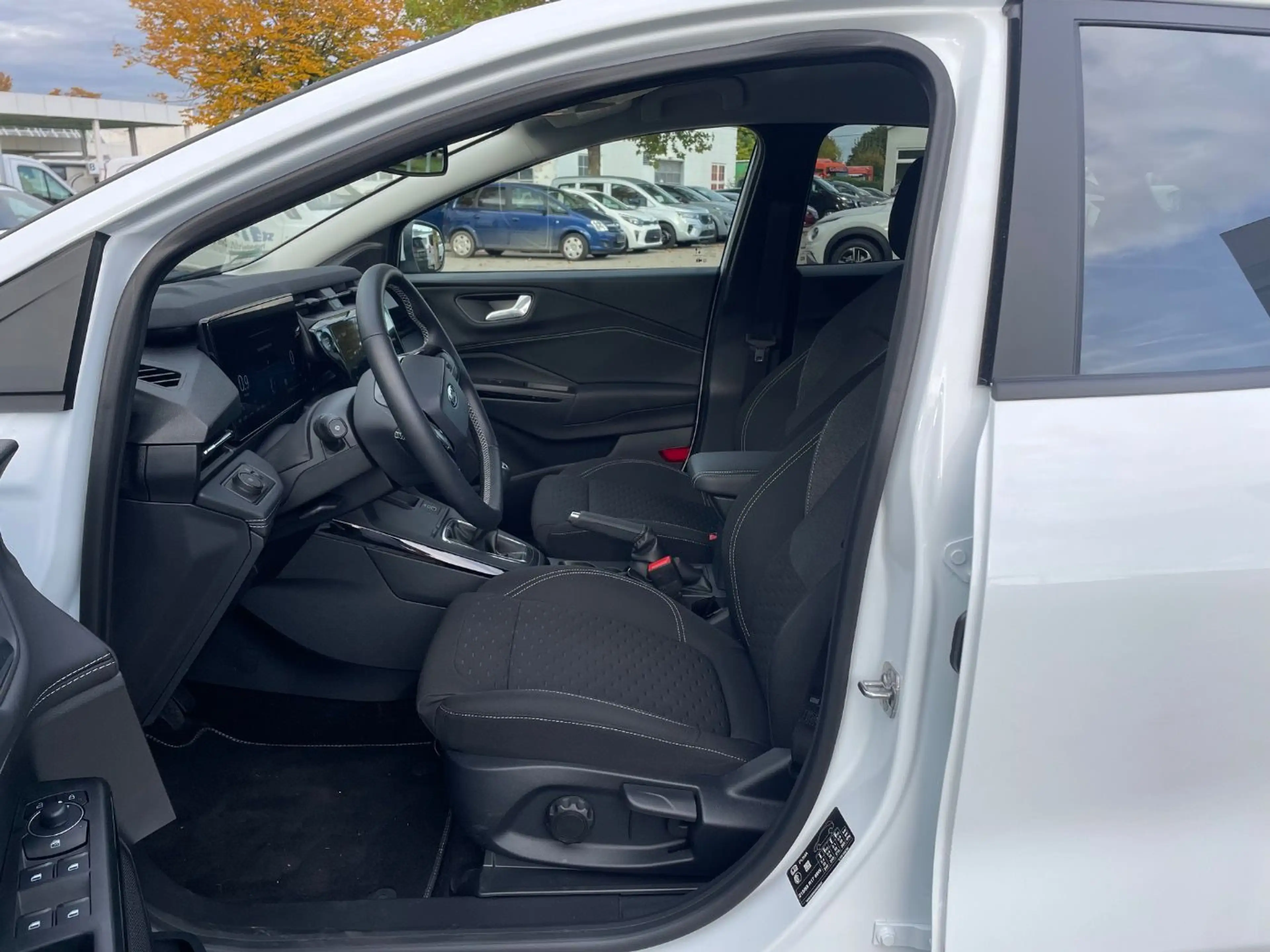Ford Puma Titanium 1.0 NAVI*AHK*SHZ*LED*PDC*CAM — photo 14