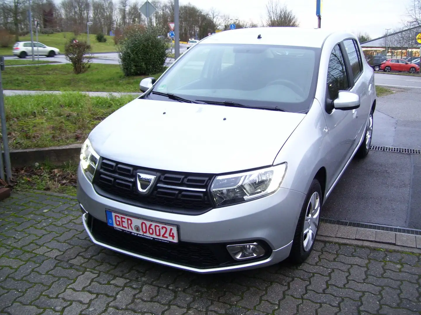 Dacia Sandero II Laureate*Navi*Klima*PDC*1.Hand Grigio - 2