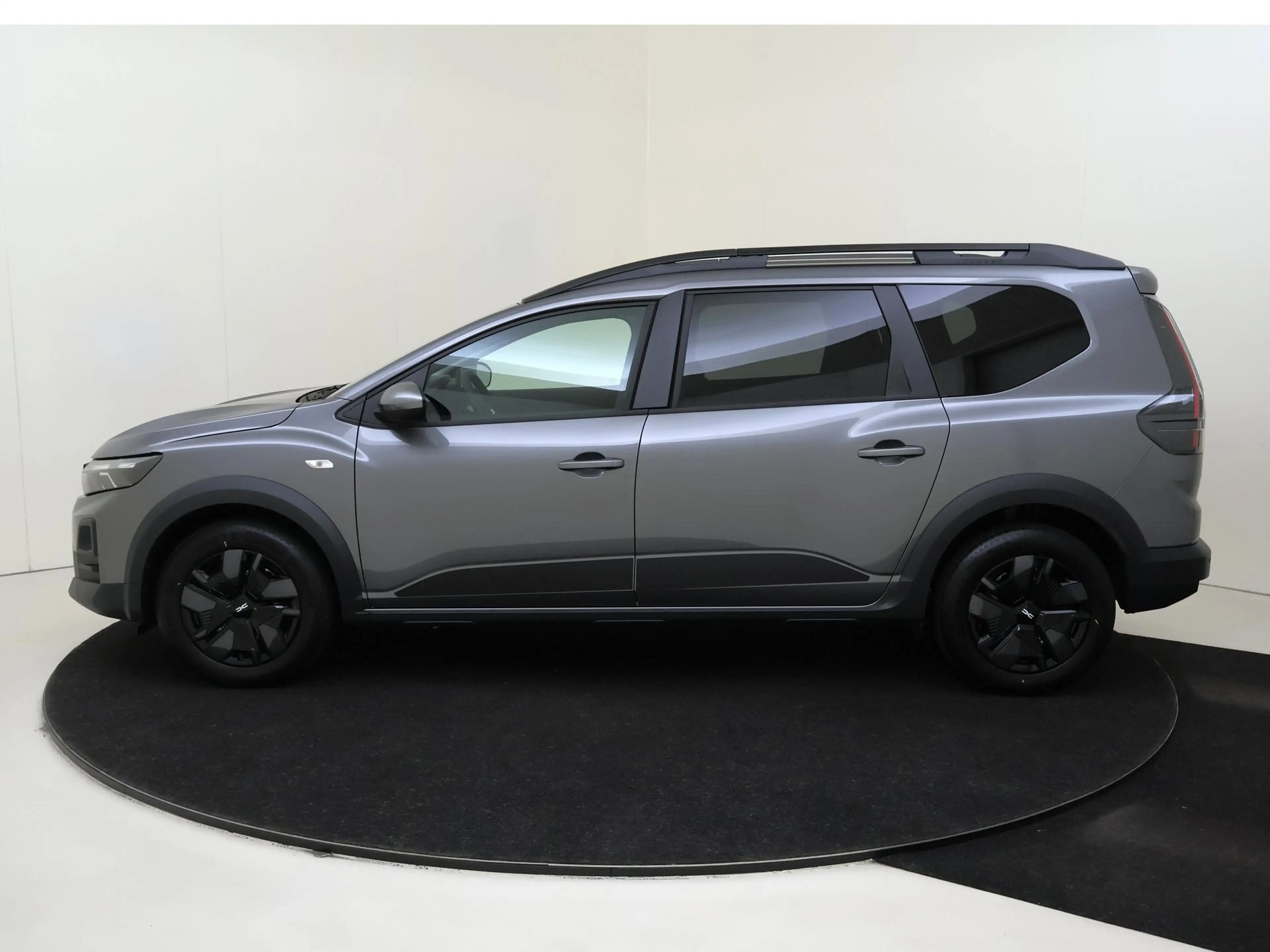 Dacia Jogger 1.8 hybrid 155 expression AUTOMAAT | Pack Comfort — photo 8
