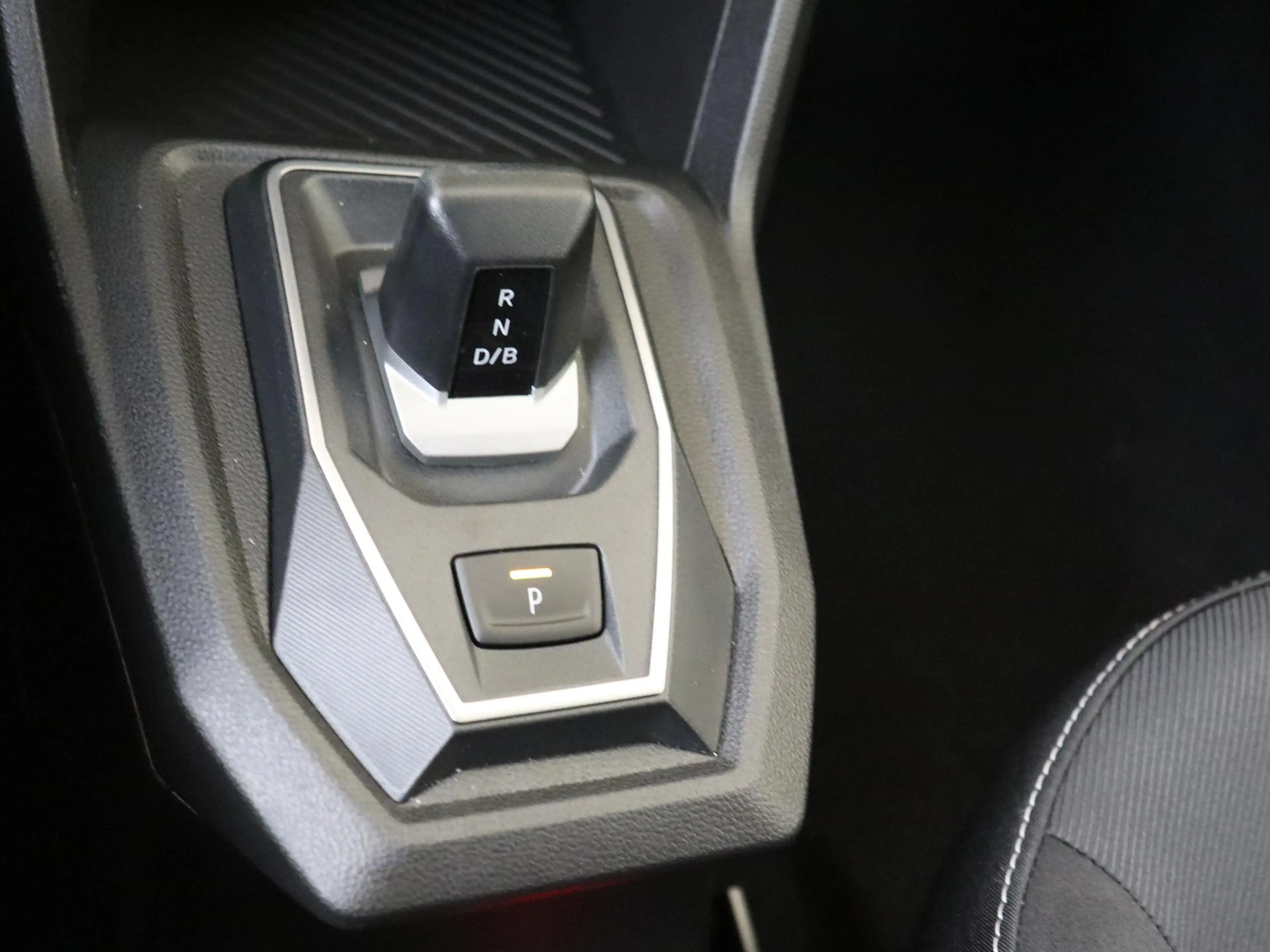 Dacia Jogger 1.8 hybrid 155 expression AUTOMAAT | Pack Comfort — photo 14