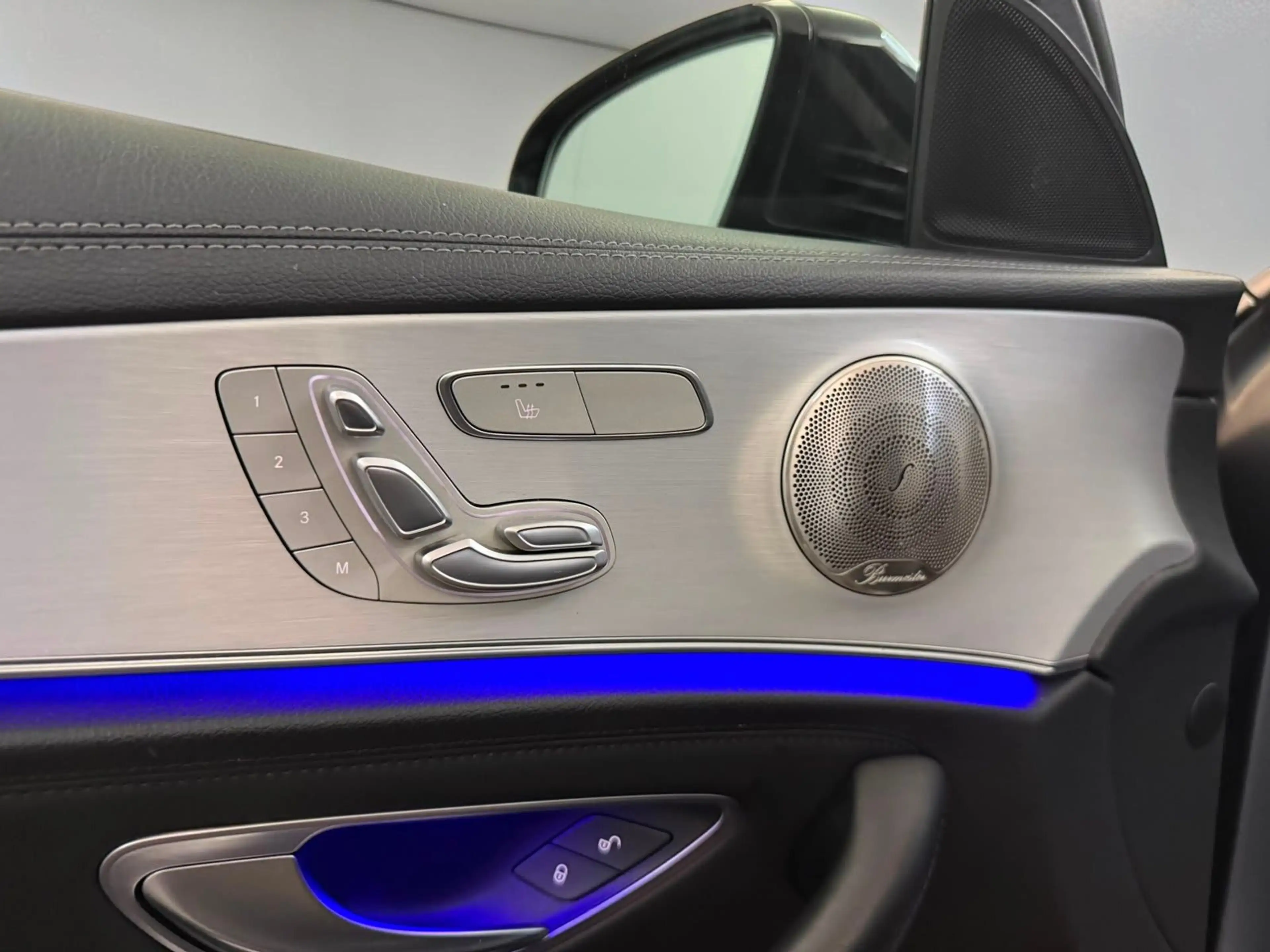 Mercedes-Benz E 53 AMG E 53 4M+ AMG PANO*360*AIRM*HUD*MBEAM*BURM*ACC — photo 11