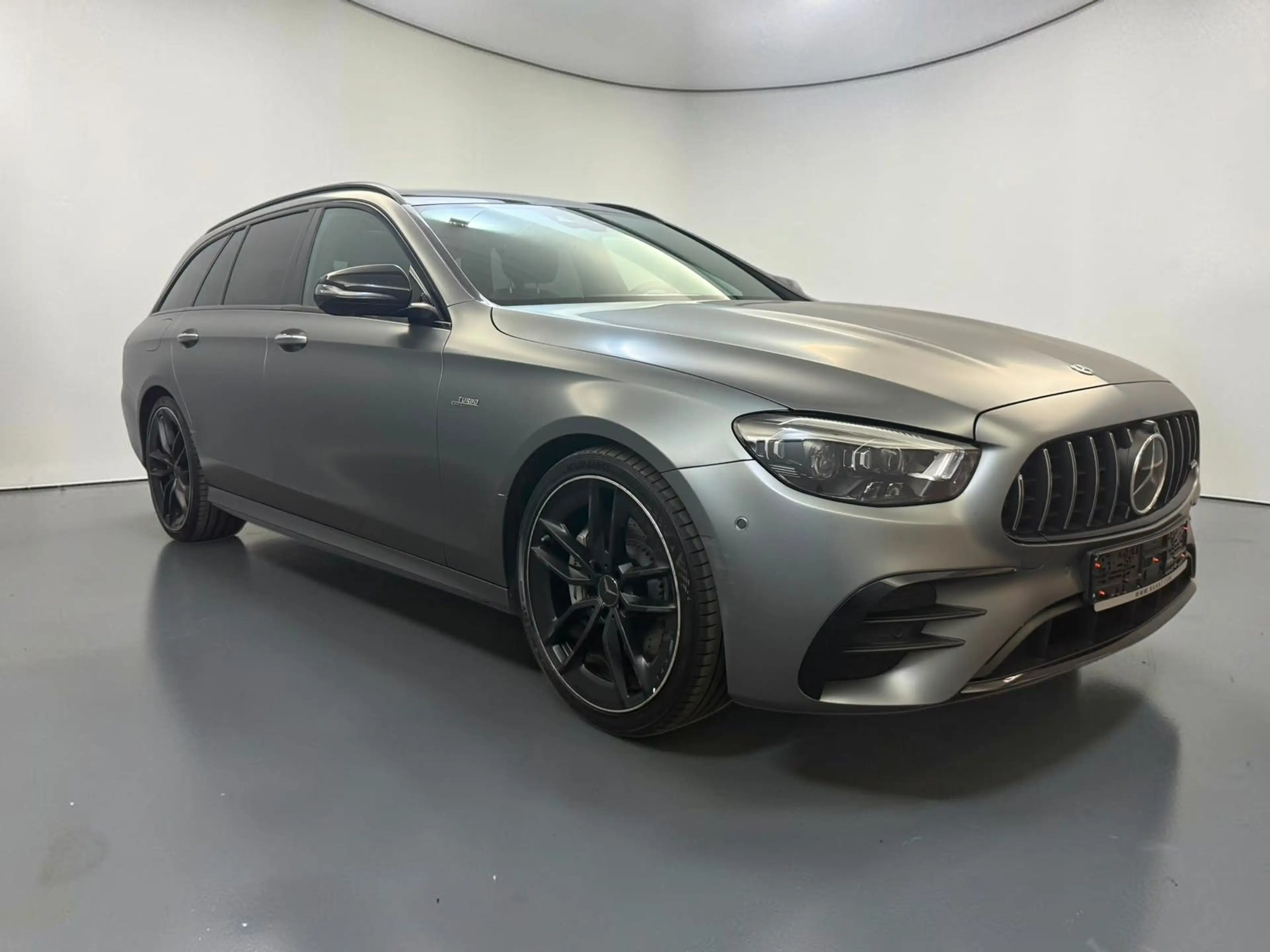 Mercedes-Benz E 53 AMG E 53 4M+ AMG PANO*360*AIRM*HUD*MBEAM*BURM*ACC — photo 3