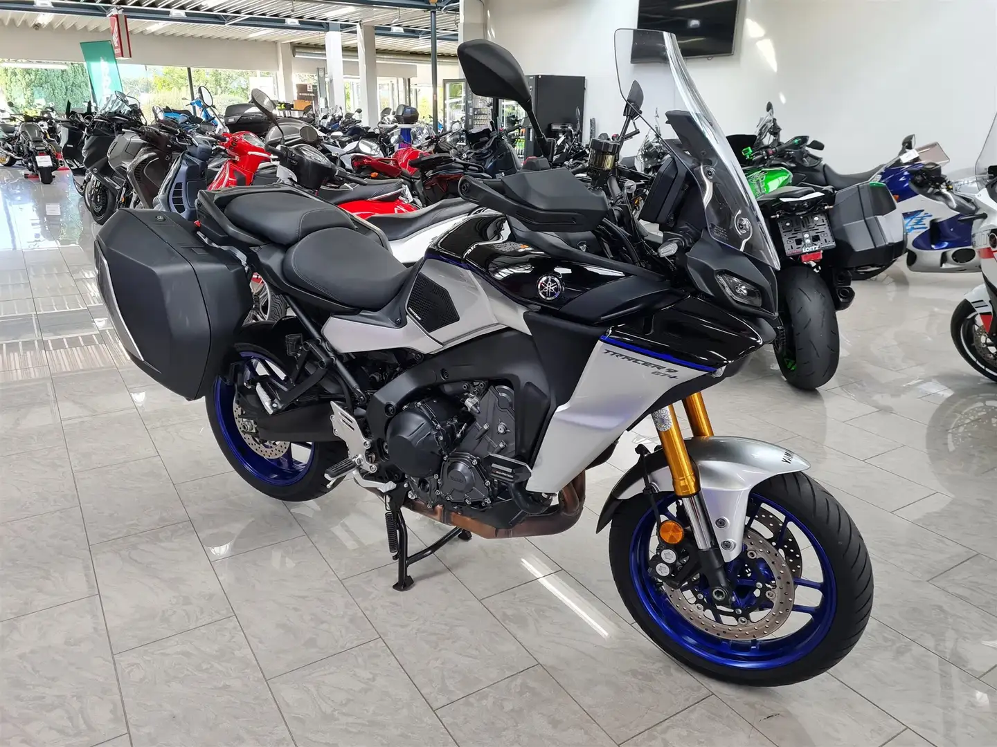 Yamaha Tracer 9 GT Schwarz - 1