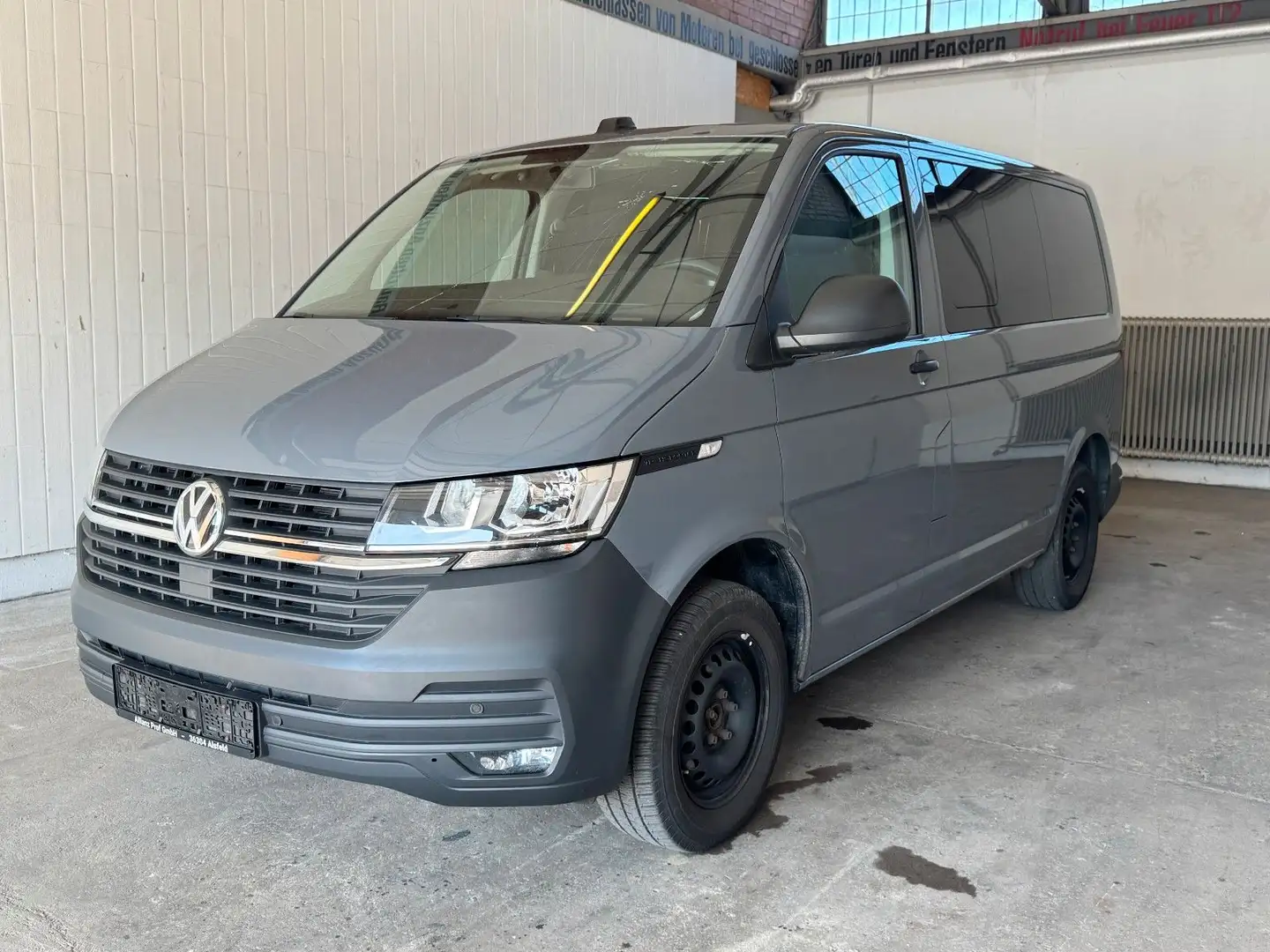 Volkswagen T6 Caravelle Standheizung Bett Beschädigt Gris - 1