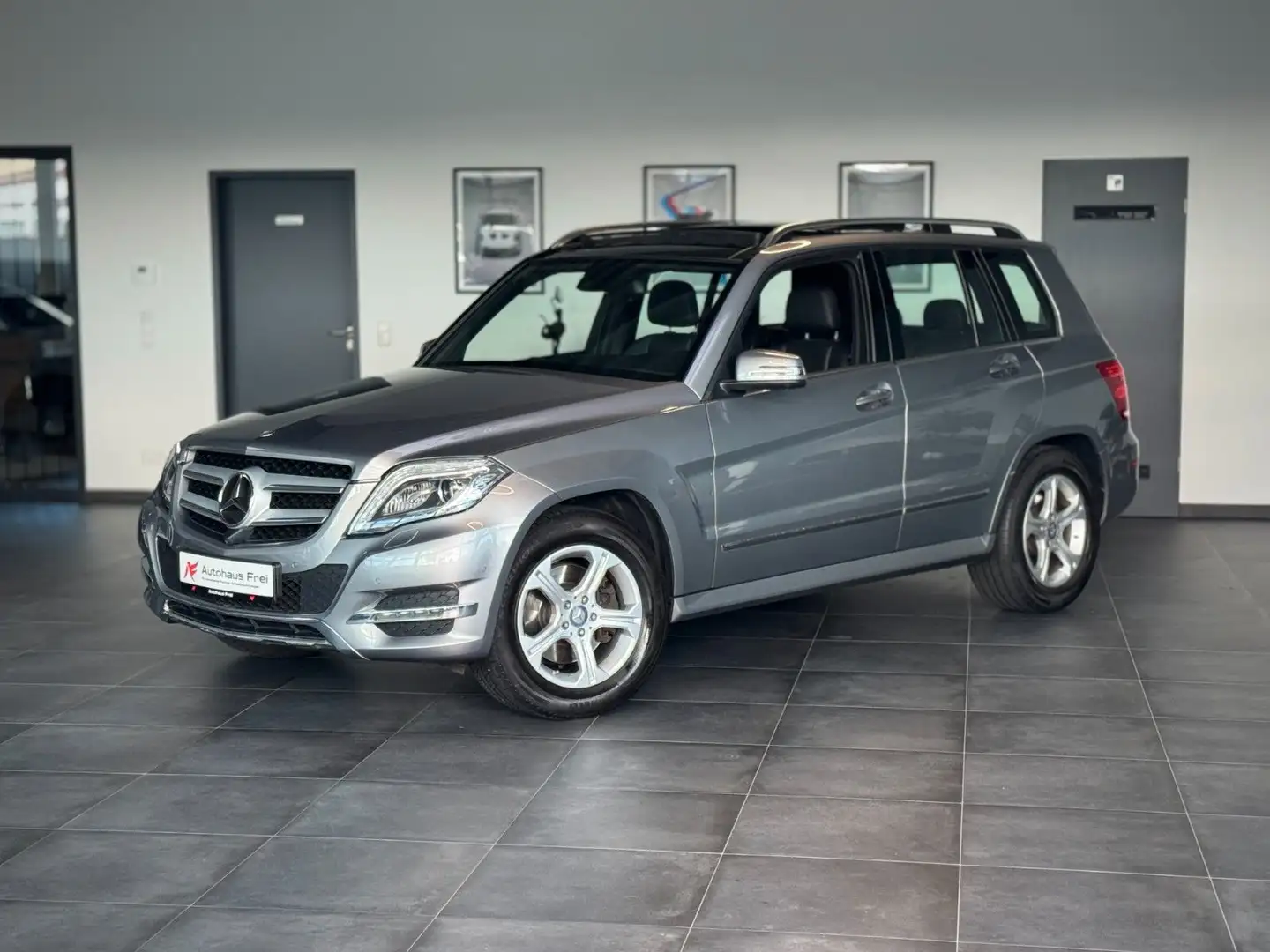 Mercedes-Benz GLK 250 4Matic Pano*360°*Standheizung*1.Hand*AHK Silber - 1
