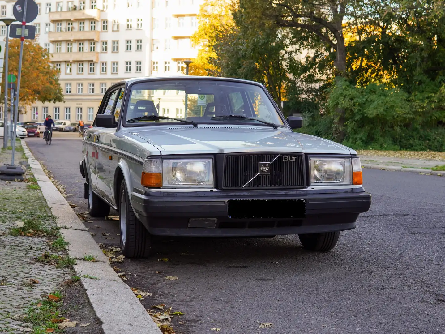 Volvo 244 GLT Silber - 2