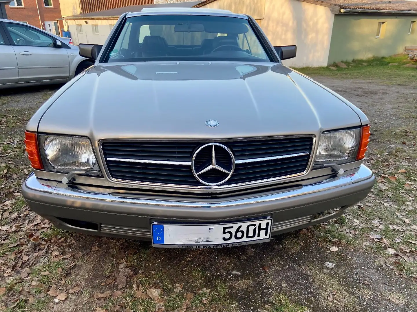Mercedes-Benz 560 SEC 126 Coupe DE-Fzg mit TOP Historie Silber - 2