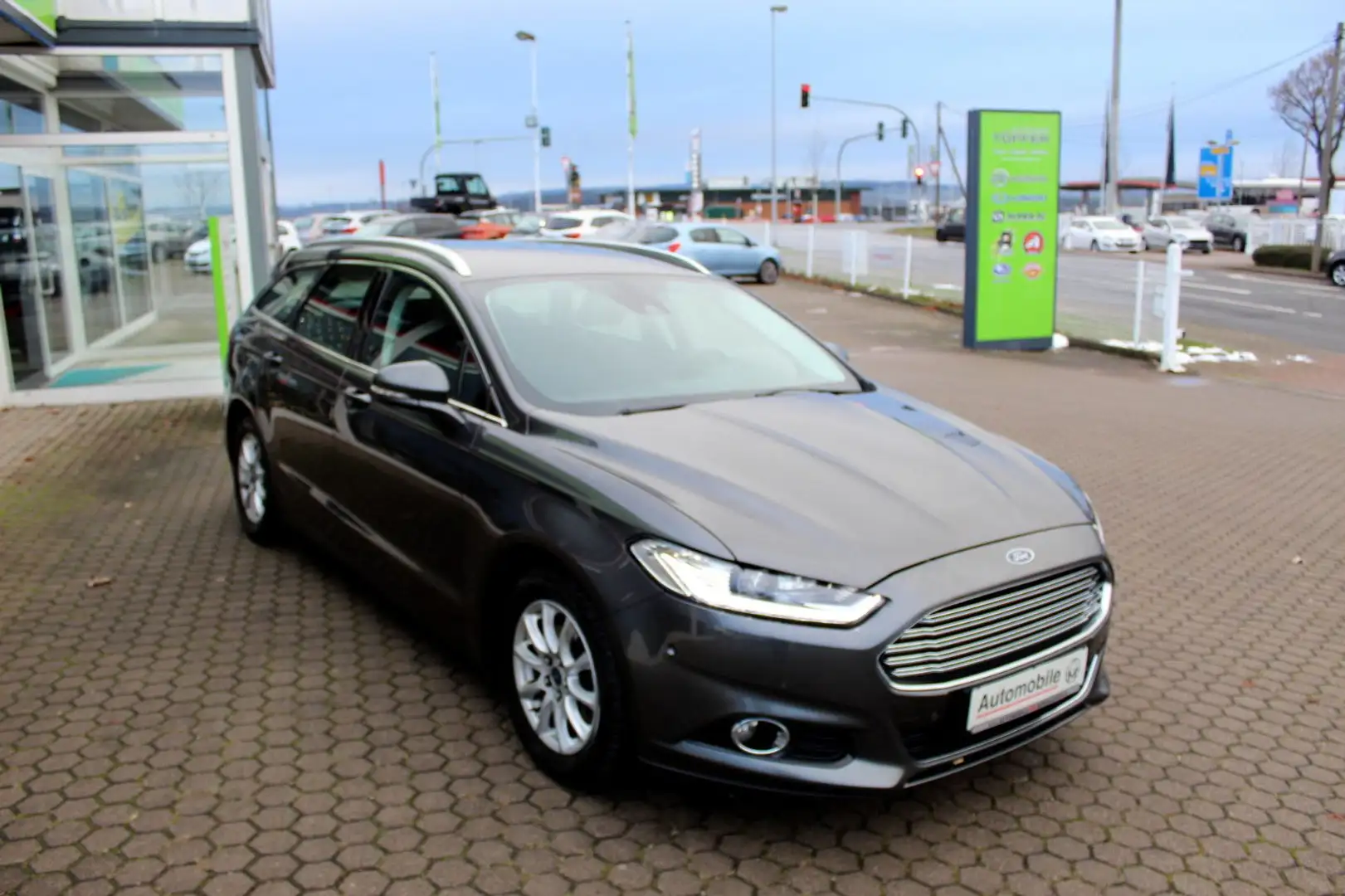Ford Mondeo Turnier Titanium Allrad AUTOMATIC AHK LED Grau - 2