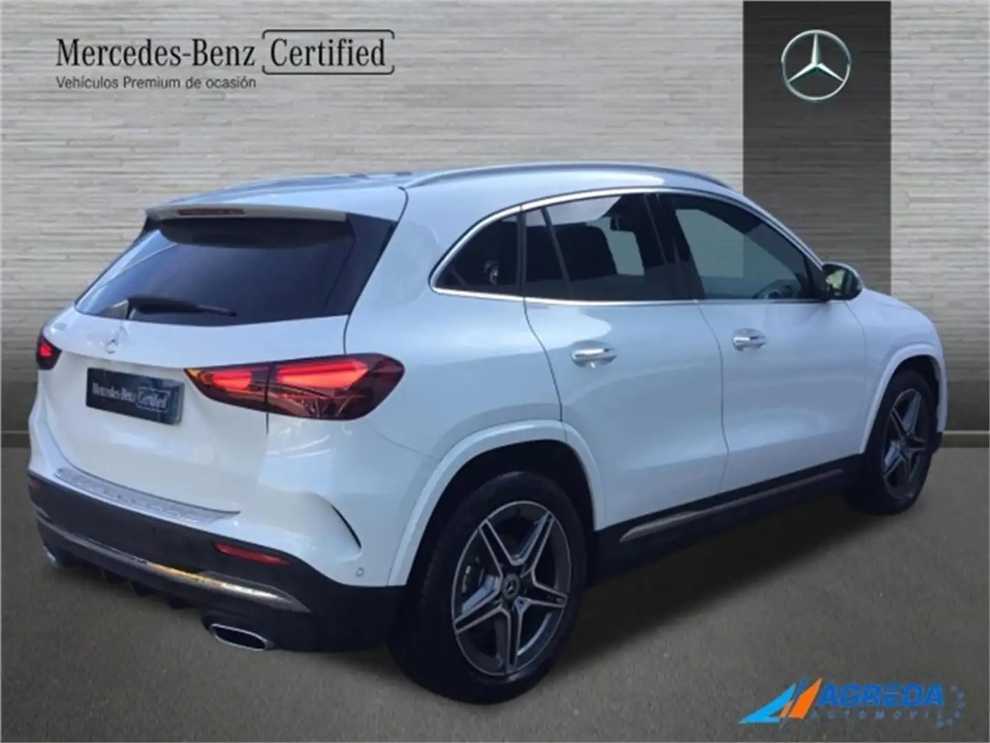 Mercedes-Benz GLA 200 D - 2