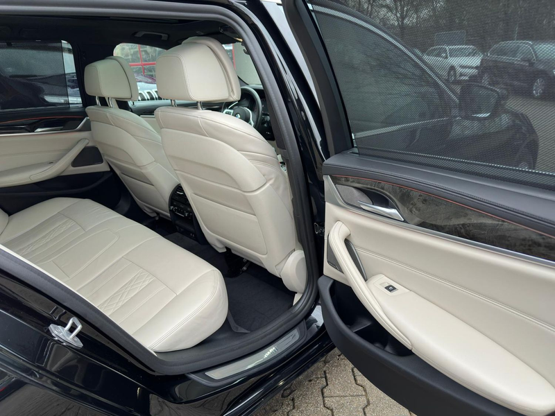BMW 540 540 d xDrive Luxury Line — photo 11