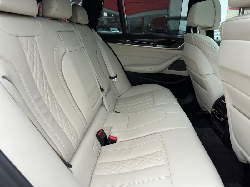 BMW 540 540 d xDrive Luxury Line — photo 12