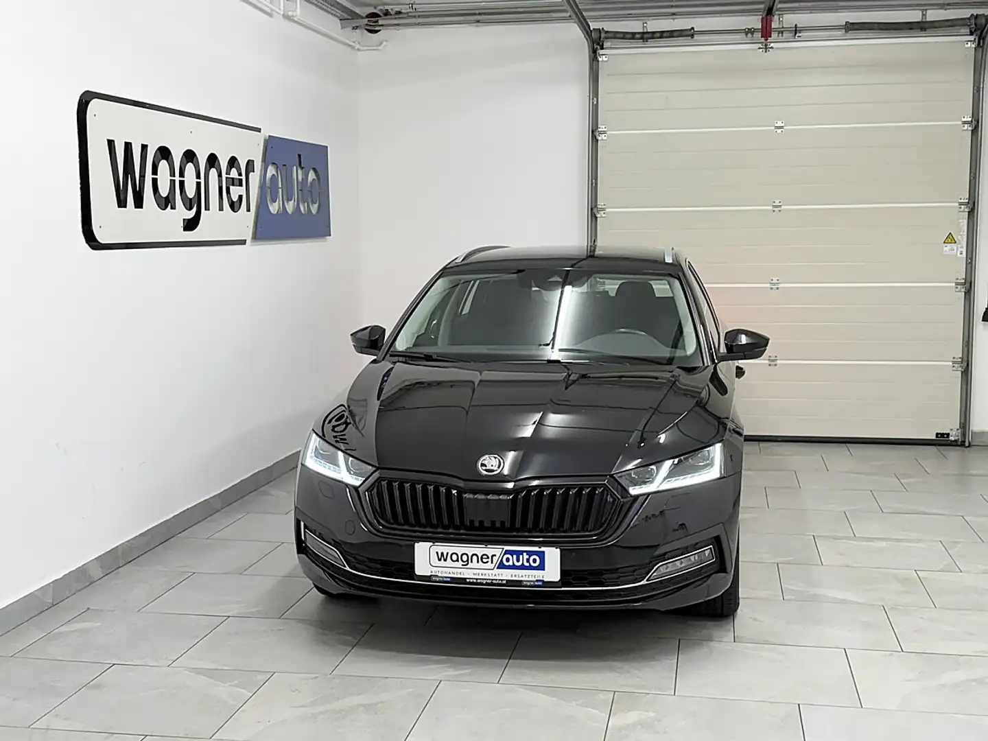 Skoda Octavia Combi 2,0 TDI Style DSG. Matrix LED/ACC/Navi/RFK Schwarz - 1
