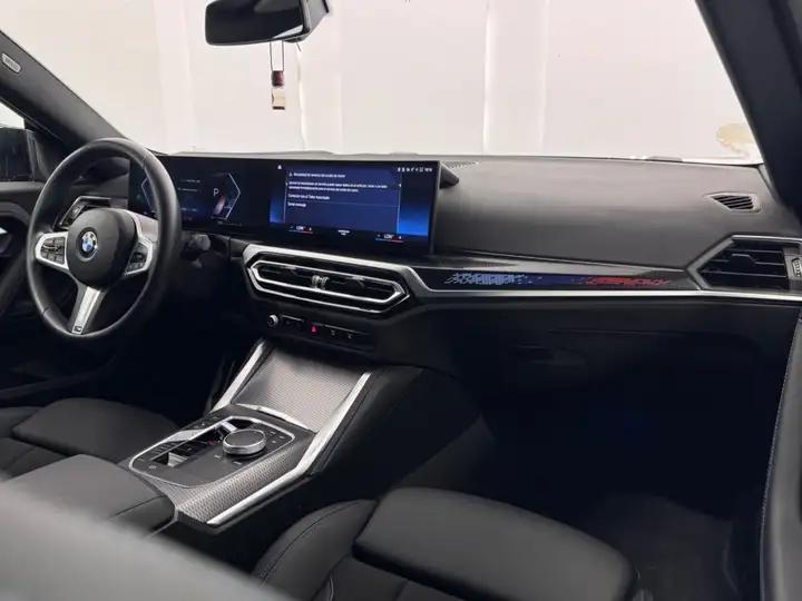 BMW Serie 2 2024, foto 12