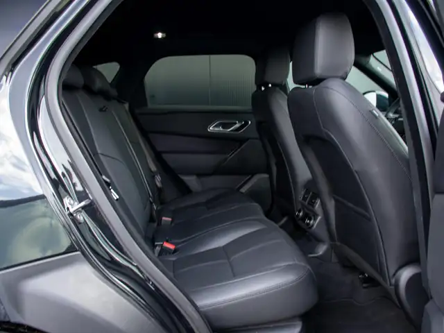 Land Rover Range Rover Velar view 9