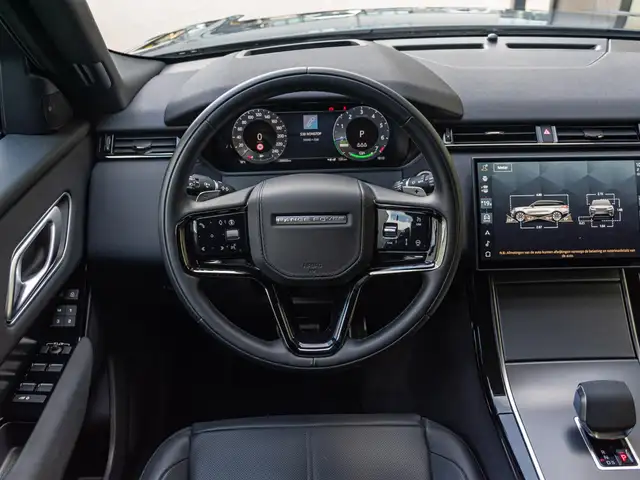 Land Rover Range Rover Velar view 7