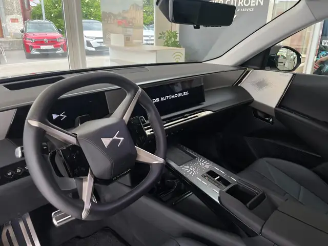 DS Automobiles N°8 N°8 AWD Long Range 350PS Etoile Ansicht 10