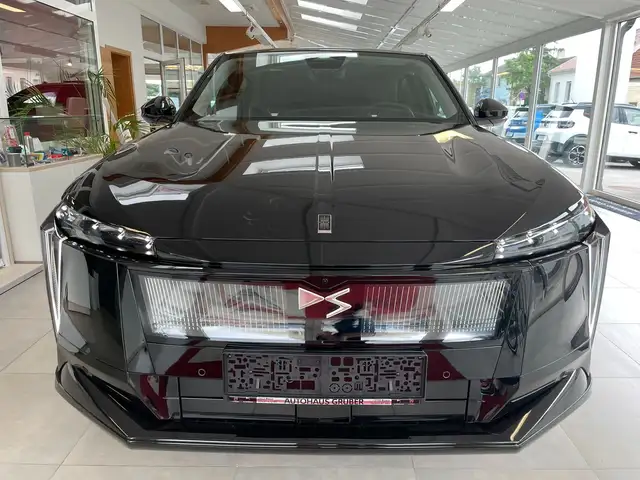 DS Automobiles N°8 N°8 AWD Long Range 350PS Etoile Ansicht 2