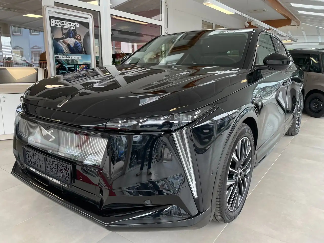 DS Automobiles N°8 N°8 AWD Long Range 350PS Etoile