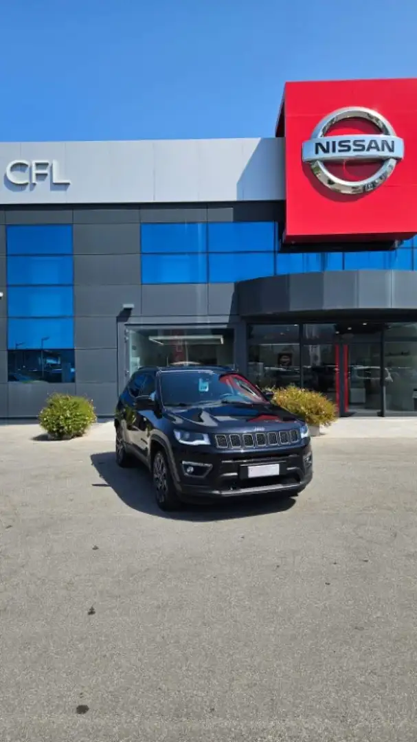 Jeep Compass 1.3 Turbo T4 240 CV PHEV AT6 4xe S Negro - 1