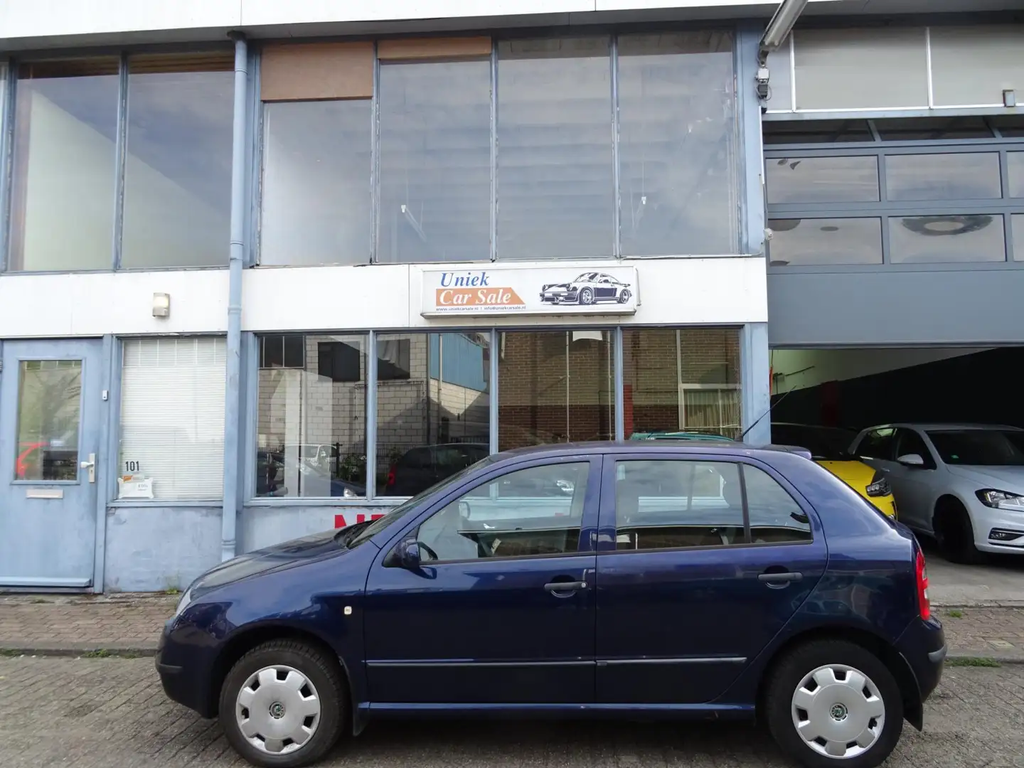 Skoda Fabia 1.4 Comfort Bleu - 2