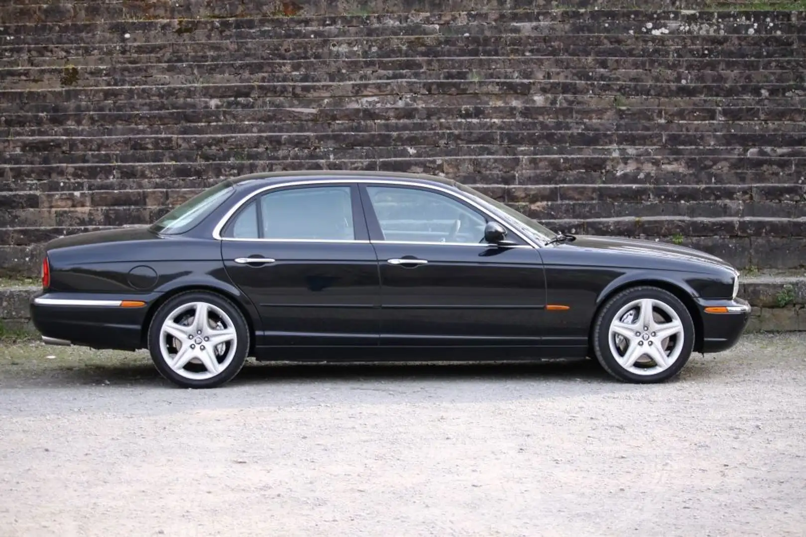 Jaguar XJR Gepflegter XJR mit 1 Jahr Garantie Negro - 2
