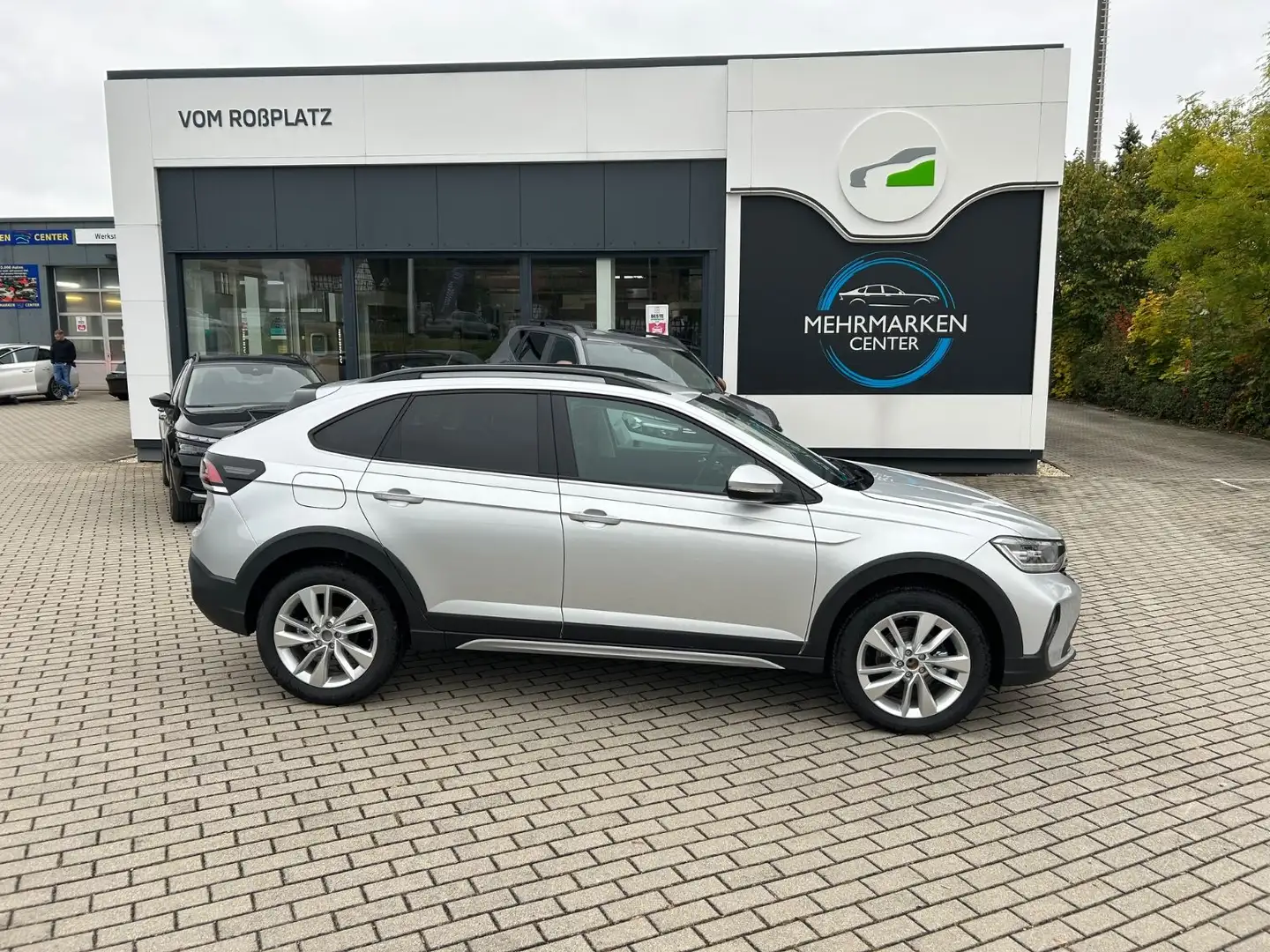 Volkswagen Taigo 1.5 TSI OPF DSG Life Silber - 2