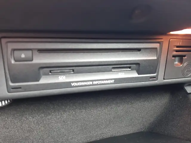 Volkswagen Golf Sportsvan view 20