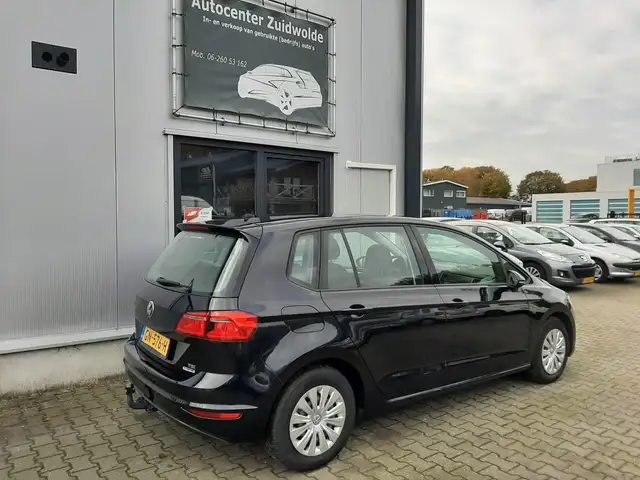 Volkswagen Golf Sportsvan view 5