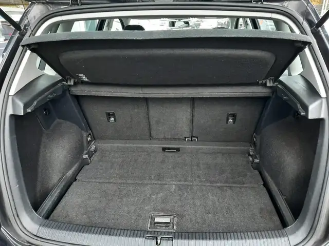 Volkswagen Golf Sportsvan view 27