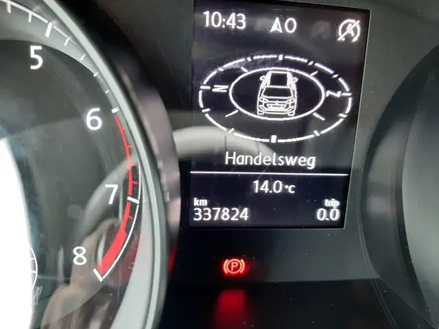 Volkswagen Golf Sportsvan view 15