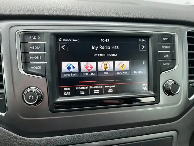 Volkswagen Golf Sportsvan view 13