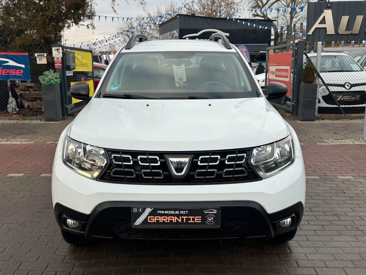 Dacia Duster II 1.6 Comfort*Nav*Carplay*Klima*Temp*PDC Weiß - 2
