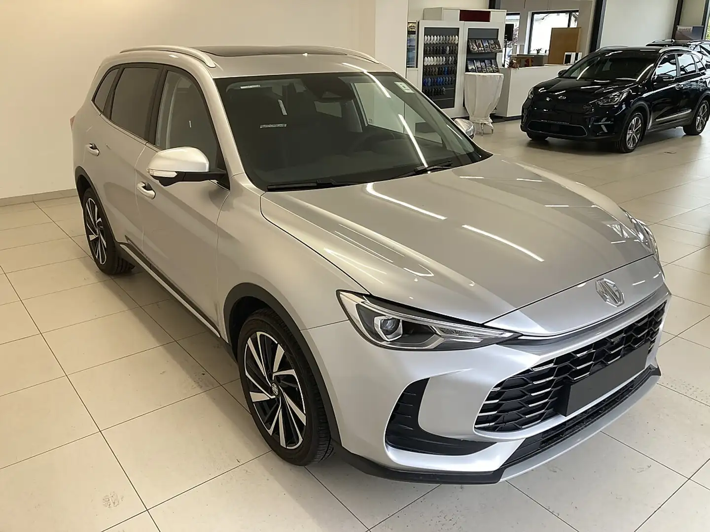 MG ZS HEV Luxury-Ausstattung Schiebedach Silber - 2