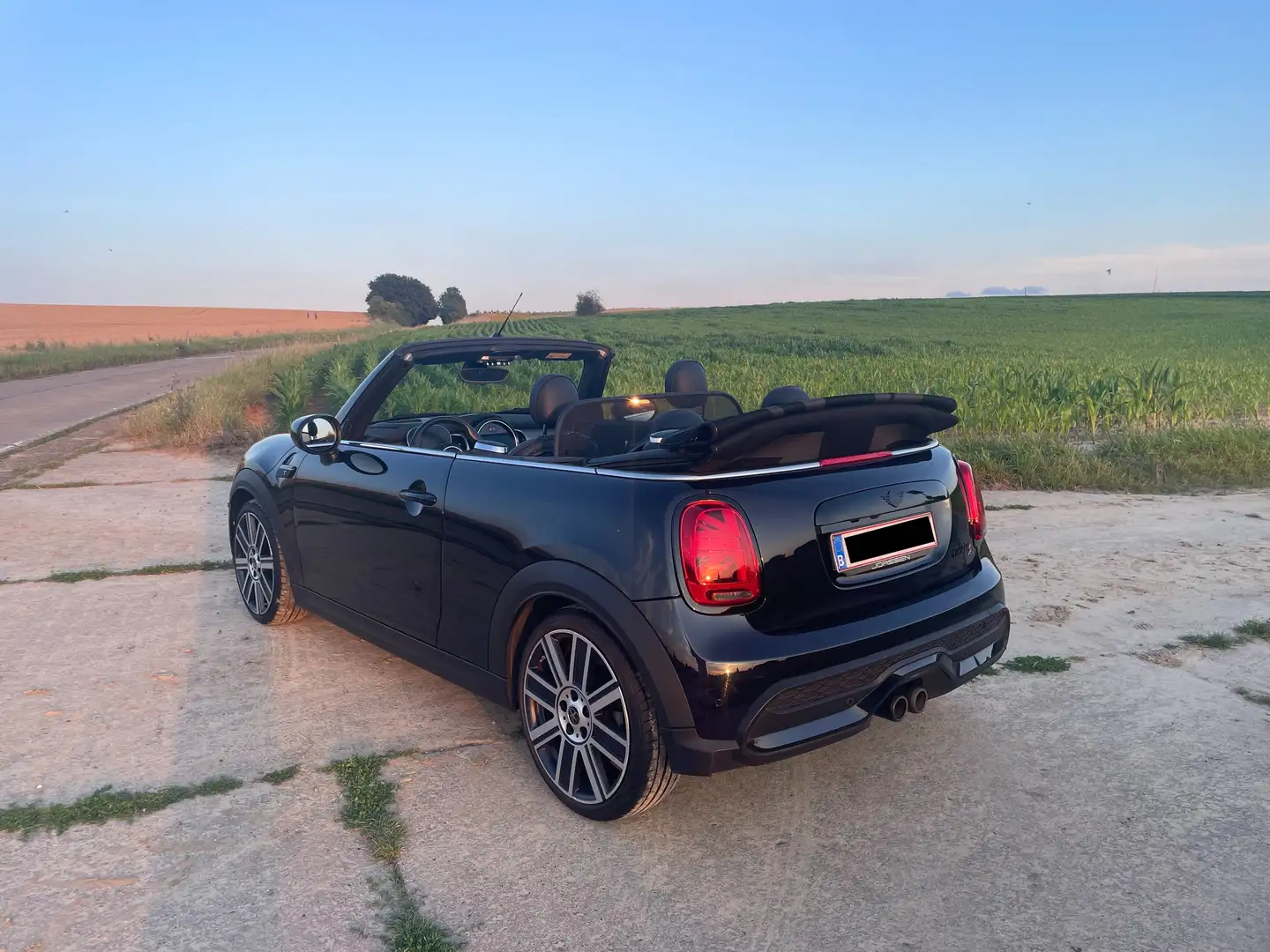 MINI Cooper S Cabrio Mini Cooper S Cabrio Aut. Zwart - 1