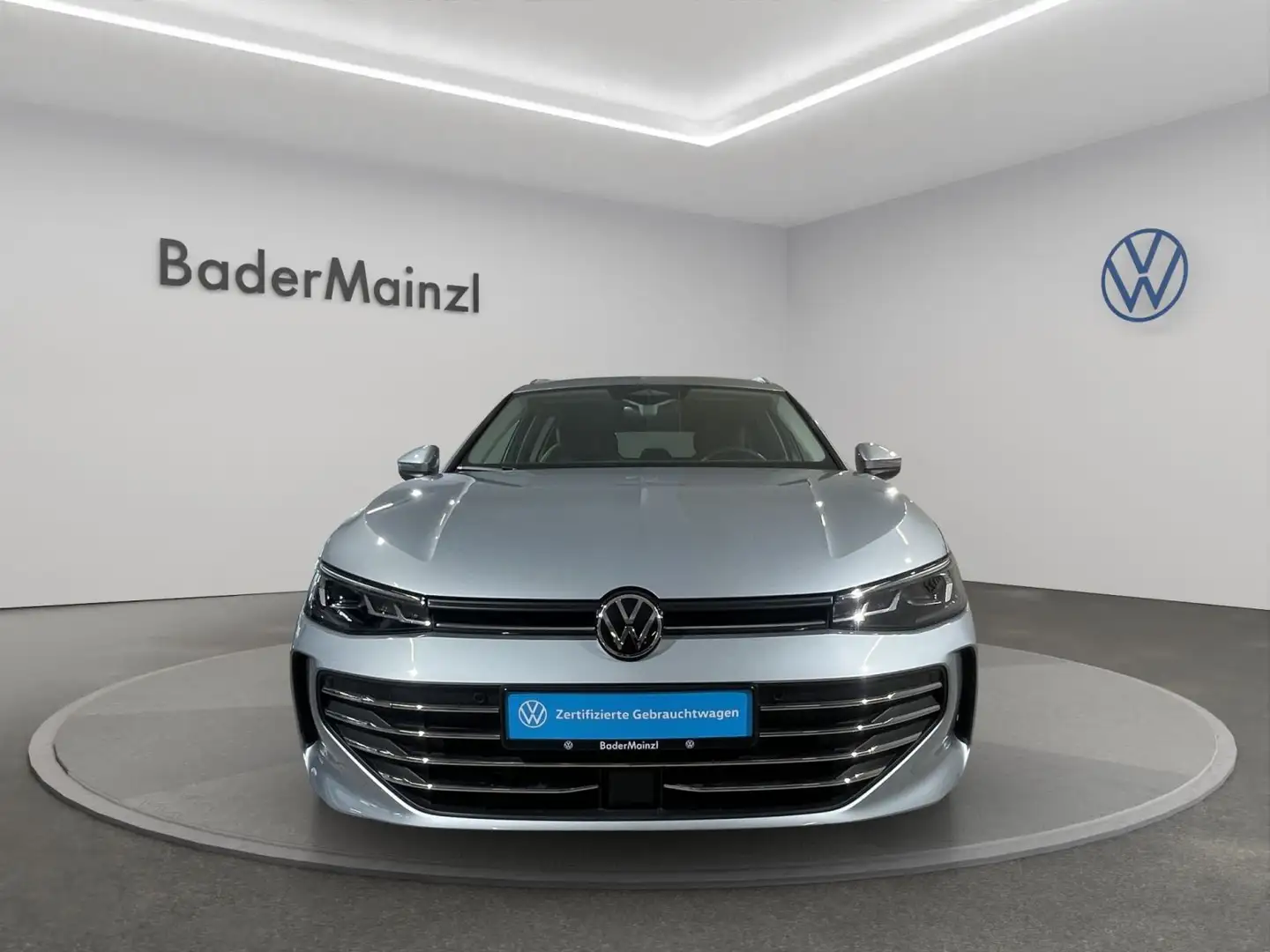 Volkswagen Passat Variant Passat Business 1,5 l eTSI OPF 110 kW (1 50 PS) Silber - 2