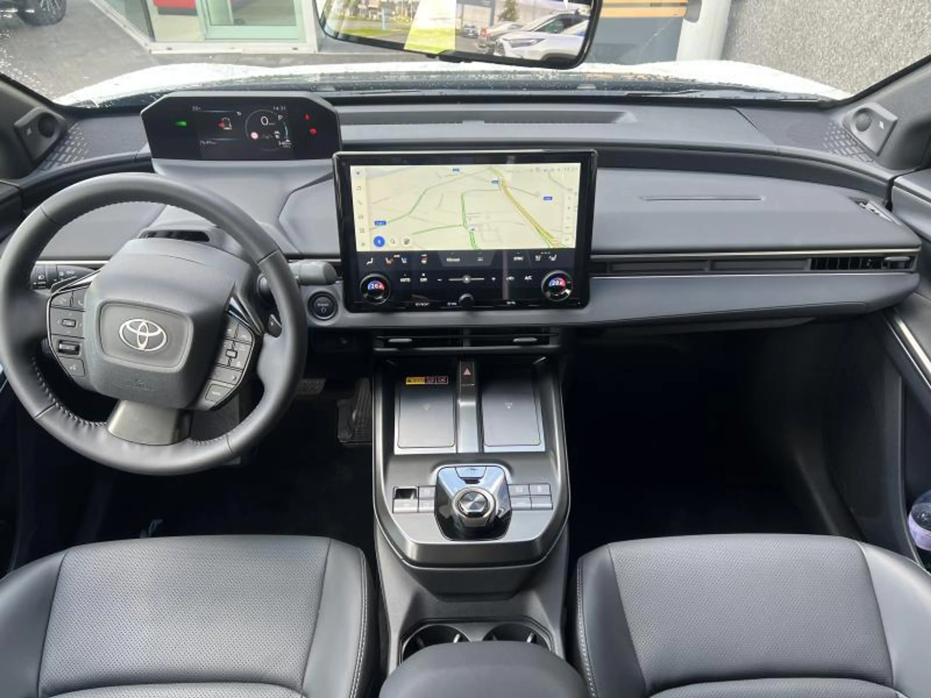 Toyota bZ4X BEV 73,1 kWh 2WD Executive — photo 13