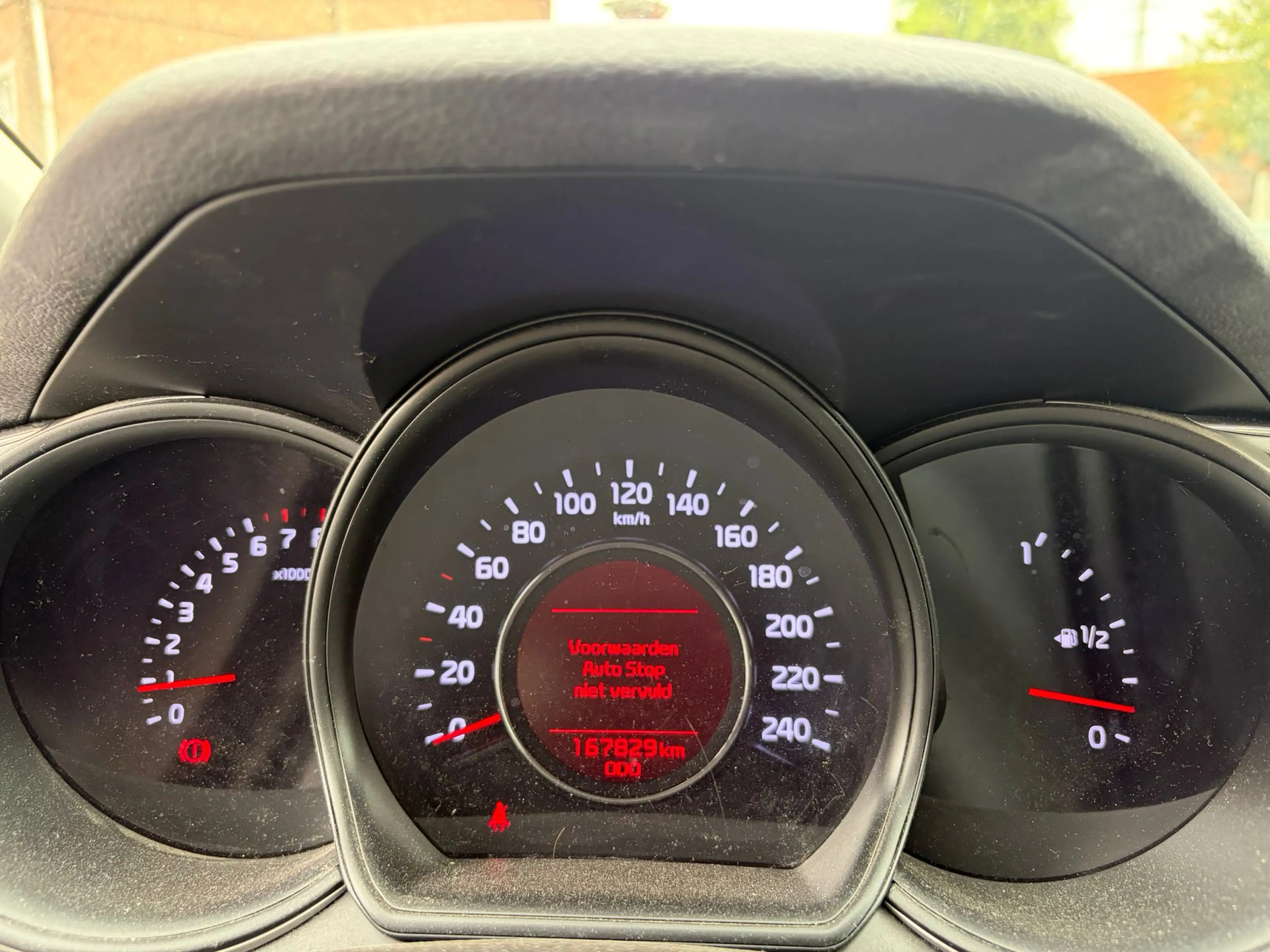 Kia Ceed / cee'd Cee'd 1.4i Easy ISG — photo 10