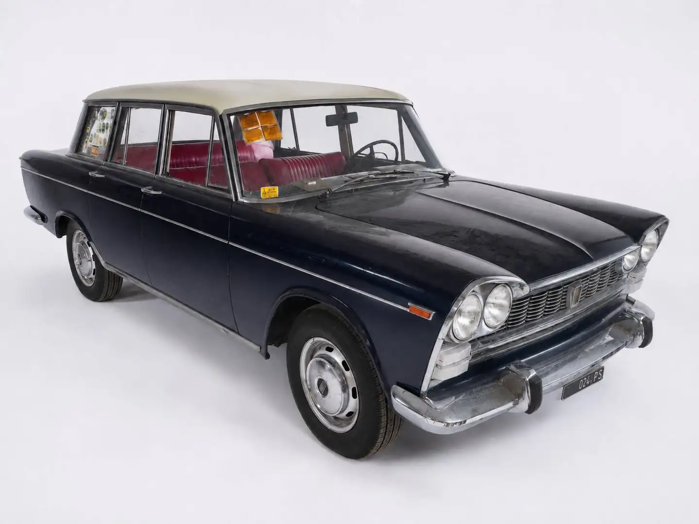 Fiat 2300 Fiat 2300 Familiare Blau - 1